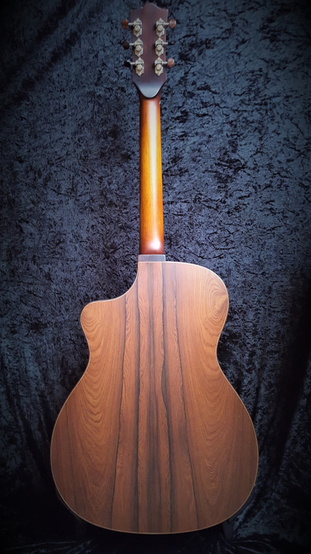 fabrication guitare folk luthier